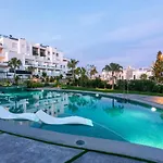Appartamento 2 Bedroom Bali With Sea Views Torrevieja