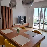 2 Bedroom Bali With Sea Views * Torrevieja