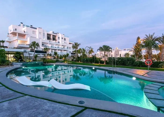 Lägenhet 2 Bedroom Bali With Sea Views Torrevieja