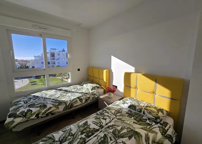 2 Bedroom Bali With Sea Views Lägenhet *