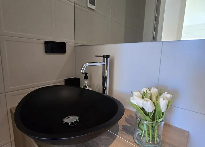 2 Bedroom Bali With Sea Views *