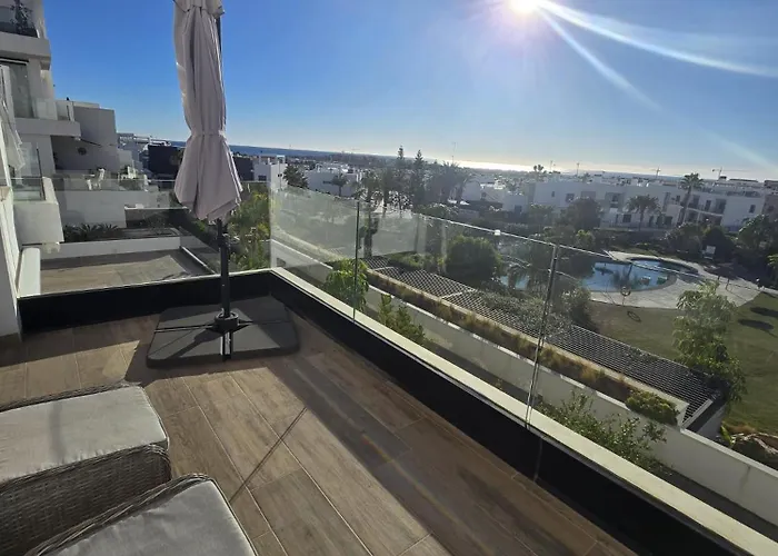2 Bedroom Bali With Sea Views Lägenhet Torrevieja