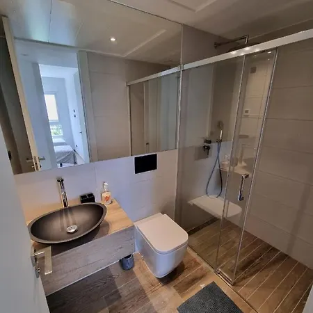 2 Bedroom Bali With Sea Views *