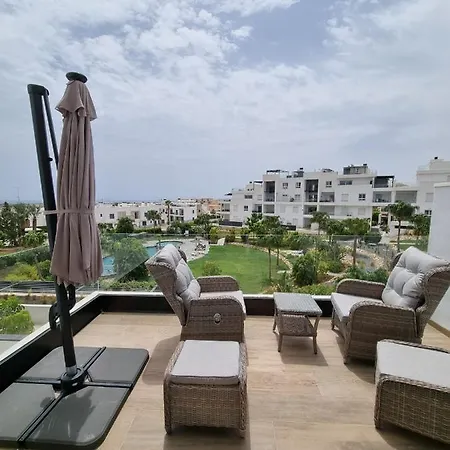 2 Bedroom Bali With Sea Views *