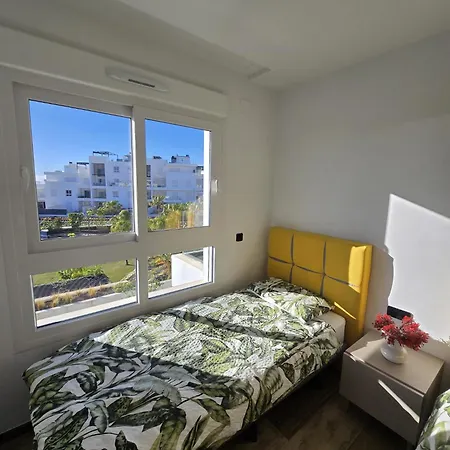 2 Bedroom Bali With Sea Views * Torrevieja