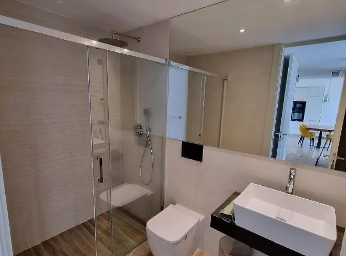 Apartment 2 Bedroom Bali With Sea Views *