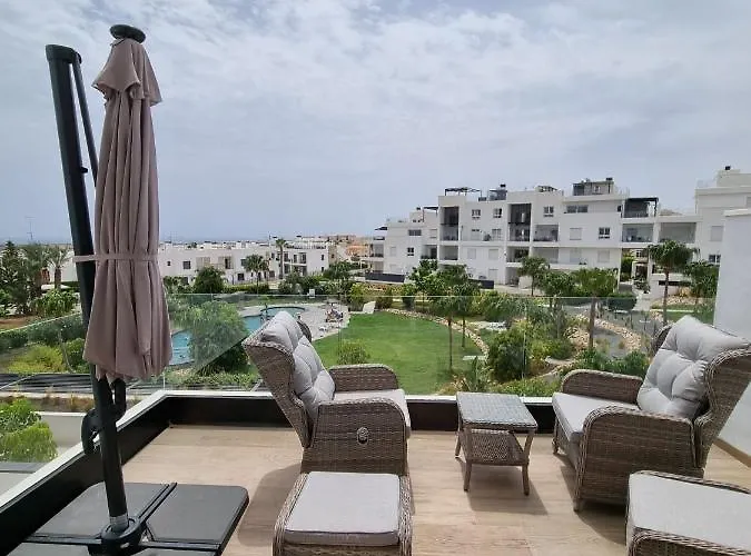 2 Bedroom Bali With Sea Views *