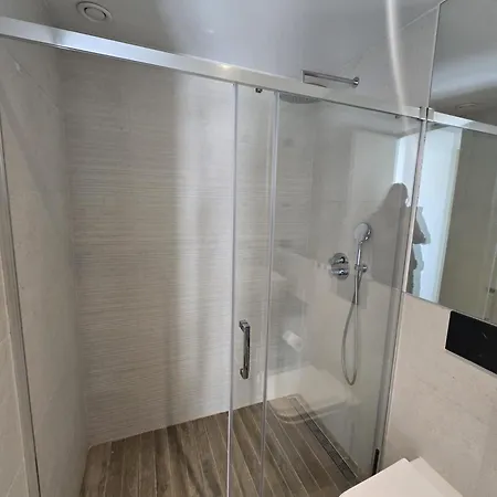 2 Bedroom Bali With Sea Views Апартаменты Торевьиа